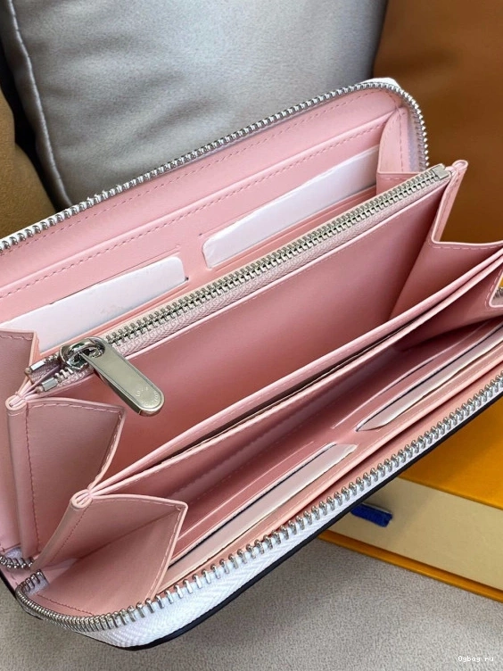 LOUIS ZIPPY WALLET VUITTON 0711